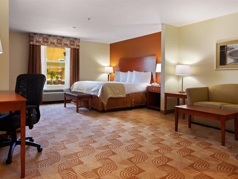 Baymont By Wyndham Savannah South Τζώρτζταουν Εξωτερικό φωτογραφία